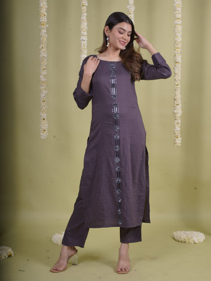 Embroidered Faux Georgette Semi Stitched Salwar Suit, Straight at Rs 2999  in Surat