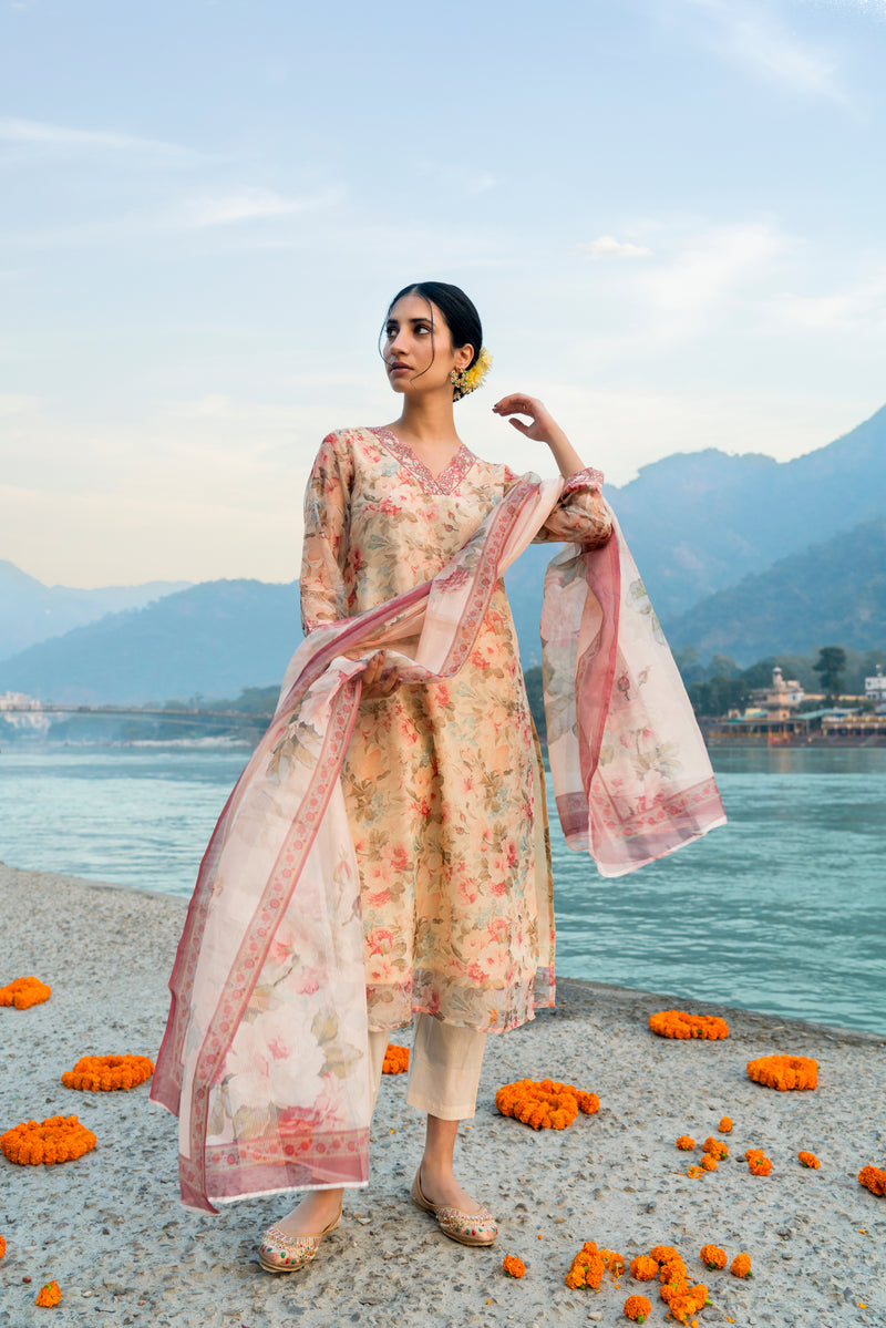 Cream Organza Digital Printed Kurta Set with Dupatta