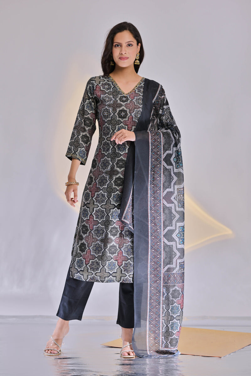 Embroidered Muslin  V-Neck Suit Set  with Dupatta