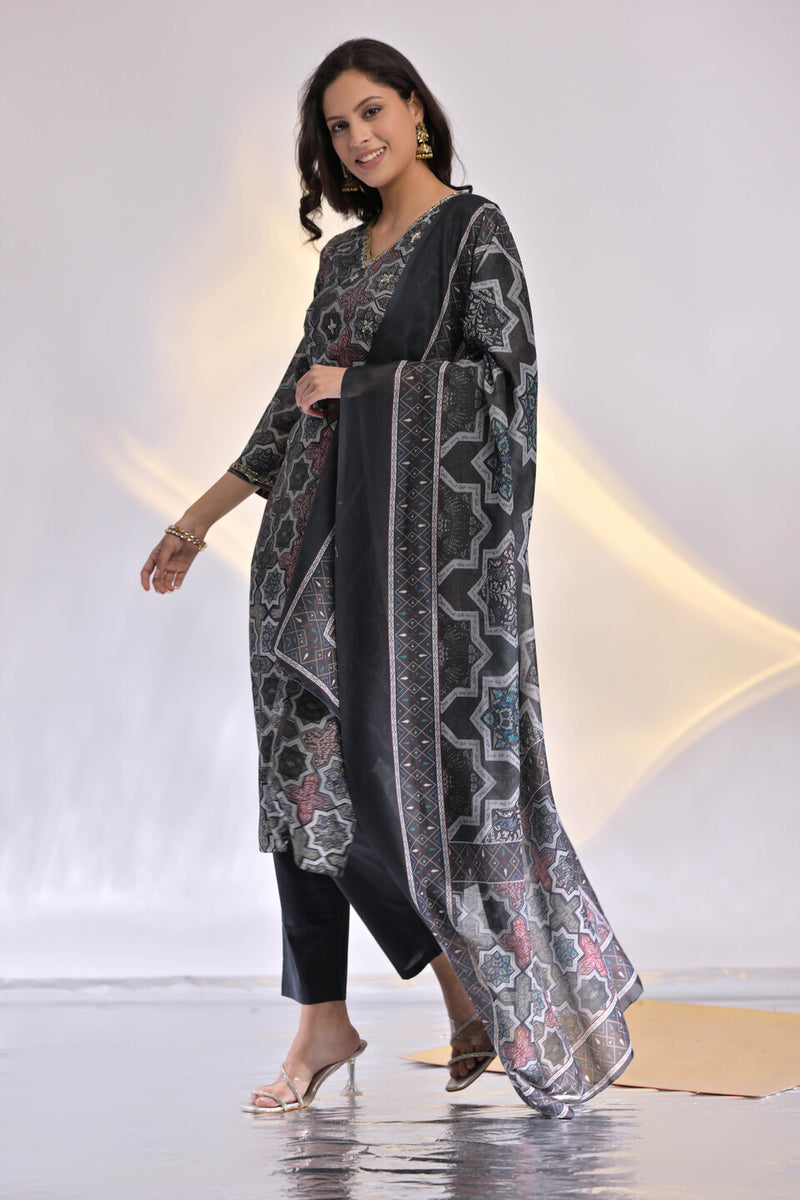 Embroidered Muslin  V-Neck Suit Set  with Dupatta