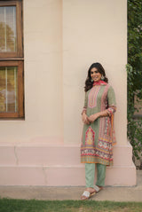 Serene Elegance Kurta Set With Dupatta