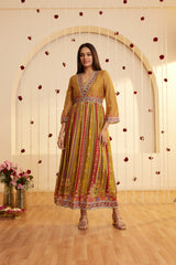 Mustard yellow Soirée Chinnon-chiffon dress