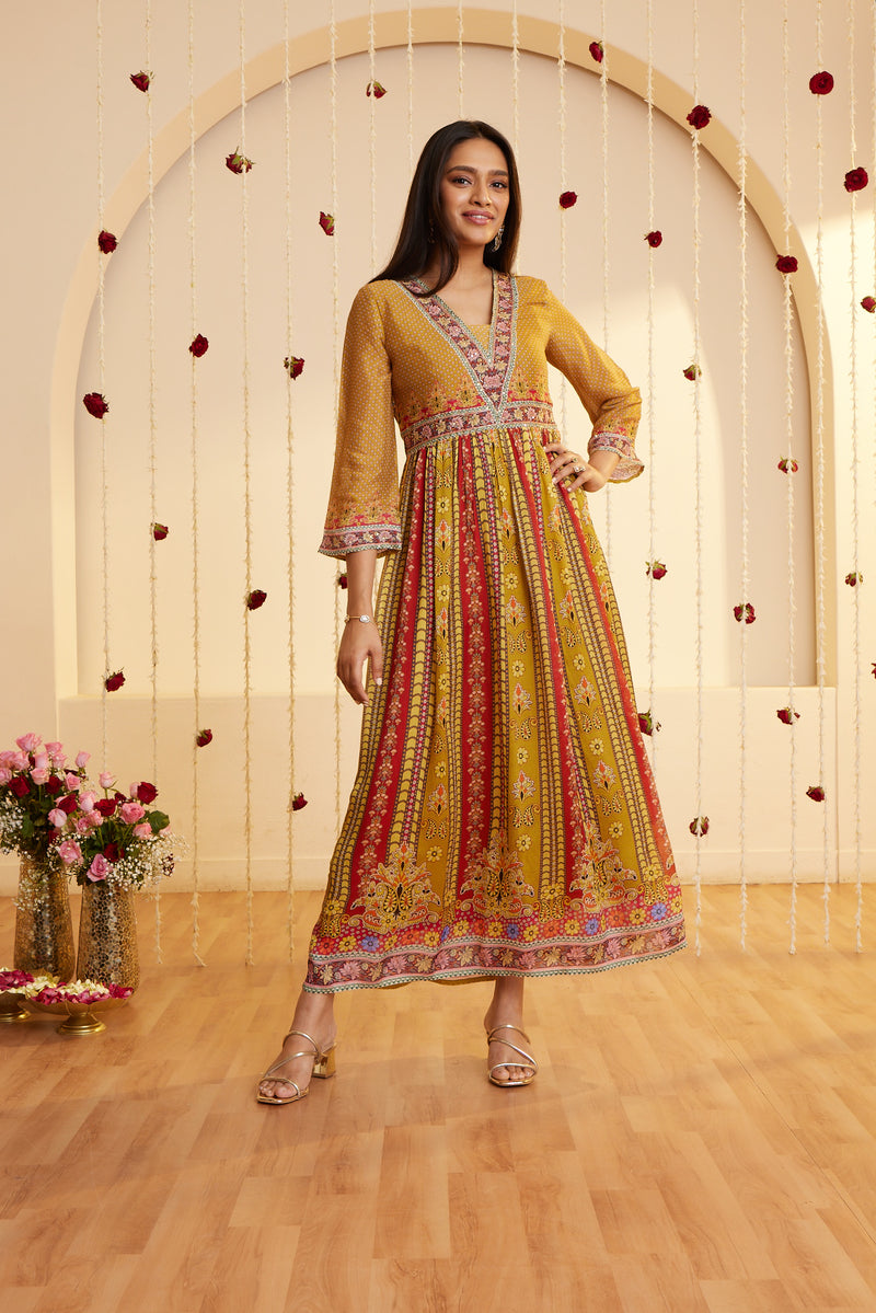 Mustard yellow Soirée Chinnon-chiffon dress