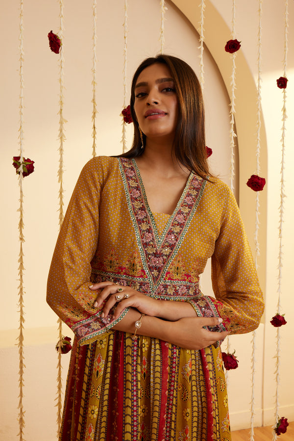 Mustard yellow Soirée Chinnon-chiffon dress